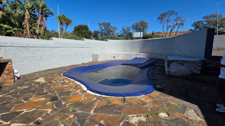 To Let commercial Property for Rent in Selborne Eastern Cape